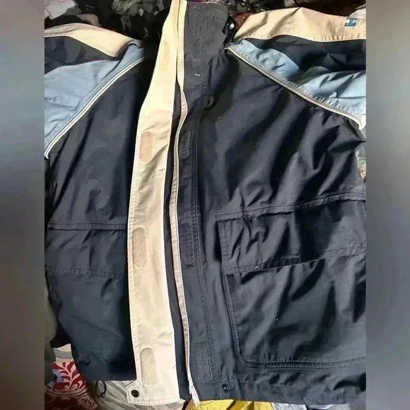 Helly Hansen medium Helly Tech ski/snowboard jacket.Light blue, navy white. - Picture 7 of 16